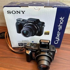 Fotocamera digitale Sony Cyber Shot DSC H10 con accessori testata ottima