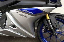 Yamaha YZF R125 " Adesivo Destro " Originale Yamaha Pezzo di Ricambio
