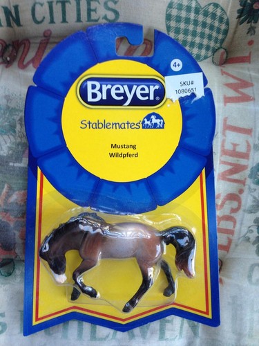 Breyer stablemates mustang - breyer,