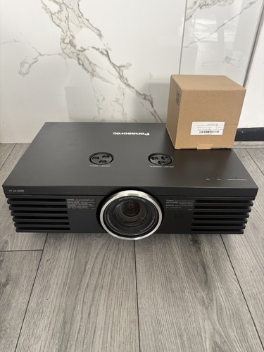 Panasonic ae3000e full - pt-ae3000e, hd