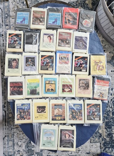 Large lot vintage - large, of