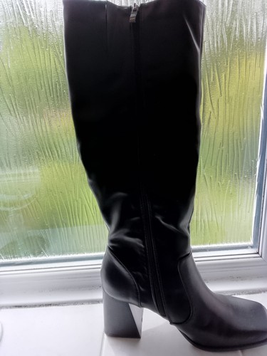 New black knee length zip - new,