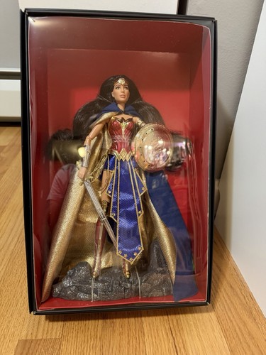 Sdcc 2016 barbie gold label - sdcc,