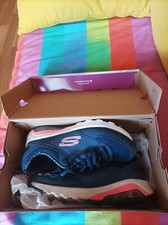 Skechers get connected - connected,