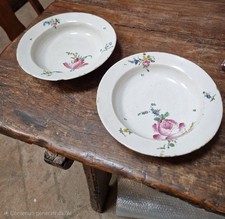 Coppia Piatti Fondi Maiolica