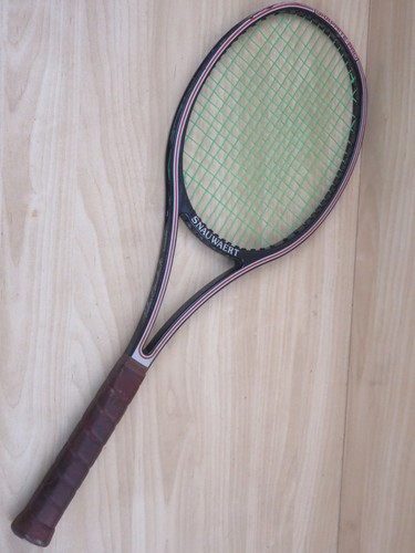 Vecchia racchetta tennis - da,