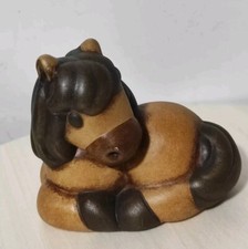 Cavallino Thun, Seduto