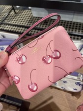NWT COACH Corner Zip Wristlet