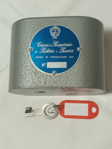 Salvadanaio cassetta della - salvadanaio,