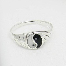 Yin Yang Anello 925er Argento Simbolo Gioiello - Nuovo