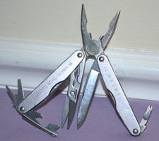 Pinza multiutensile vera pelle
