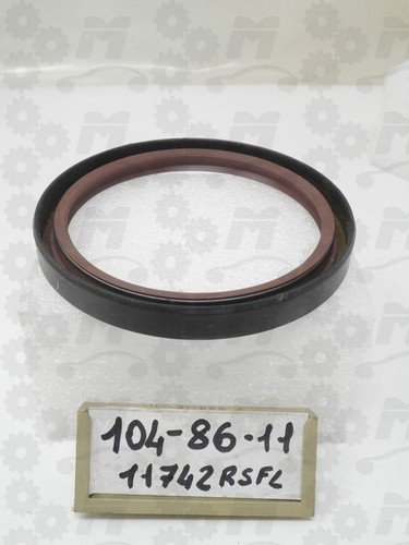 Rear crankshaft oil fender