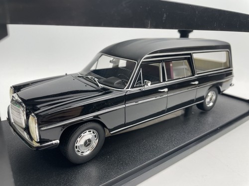 Cult scale mercedes benz 230 - scale,