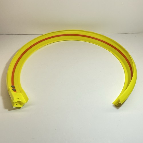 Hot wheels track - hot,