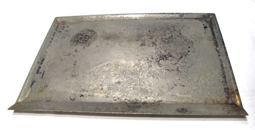 Antico vassoio piano metallo