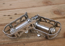 KKT Kyokuto Top Run Pedali