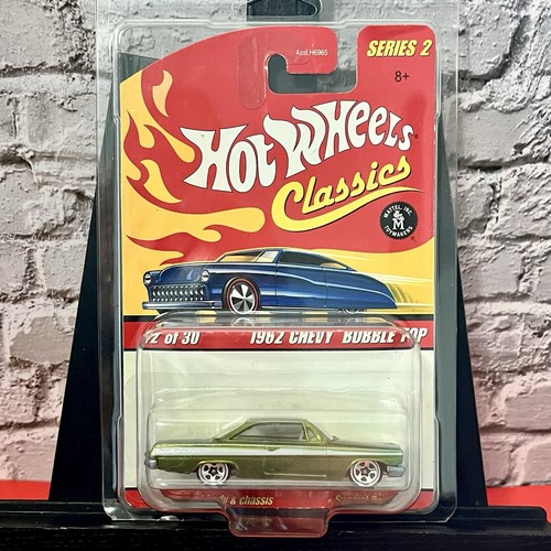 Hot wheels classics - classics, •