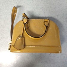 LOUIS VUITTON Alma BB Monogram