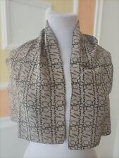 Burberry stola in seta vintage .