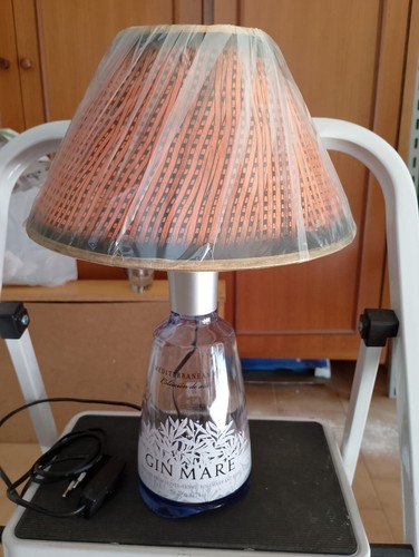Lampada con bottiglia gin - bottiglia, di