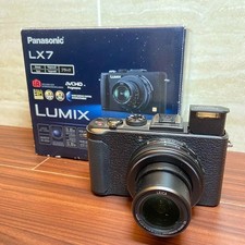 Panasonic LUMIX DMC-LX7 fotocamera digitale compatta ottime condizioni accessori