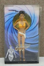 Bambola Barbie etichetta nera