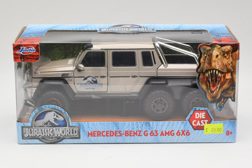 Mercedes amg g63 6x6 jurassic - mercedes,