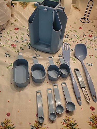 Porta utensili vintage blu