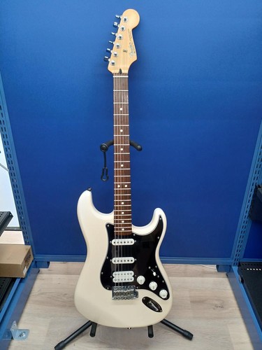 Chitarra elettrica tipo fender - chitarra,