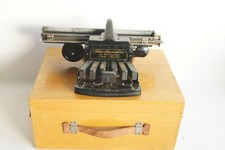 Macchina da scrivere braille