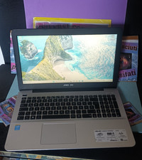 Asus  f555u 15,6" I5-2,3Ghz 8gb 128gb nvme grafica nvidia 920m 2gb win11