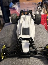 RC Auto Xray XB2’17 Edizione