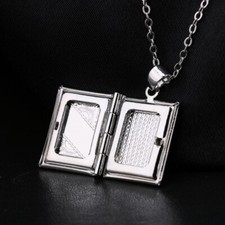 Collana ciondolo medaglione
