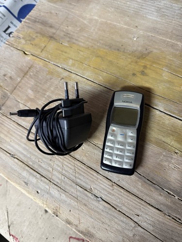 Nokia 1100 vintage - nokia,
