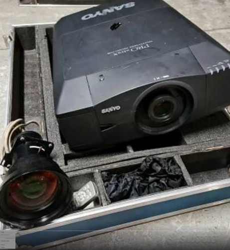 Sanyo plc xf42 xf42n 9000 - sanyo,