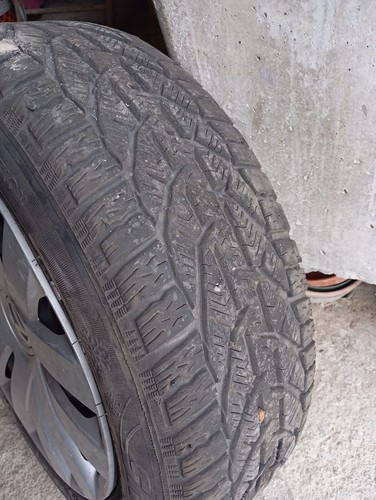 Gomme auto 185 60 - 4,