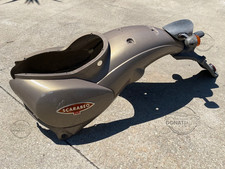 Carena Codone posteriore Scarabeo 50cc con Stop Posteriore + frecce + Portatarga