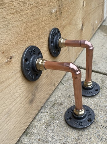 Paio staffe per - 1, scaffale