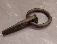 ANTICO CUNEO DA TRAINO FORGIATO A MANO  '900   lunghezza 17 Cm Ottime Condizioni