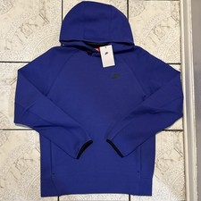 New Nike Sportswear Tech