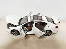 Modellino auto scala 1/18