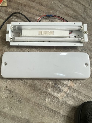 Raccordo fanale luce tetto