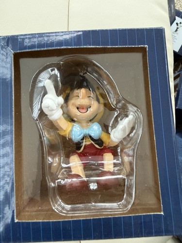 Disney enesco figurine - enesco,