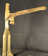 Antica macchina utensile