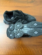 new balance 9060 taglia 42 articolo nuovo mai utilizzato per numero sbagliato