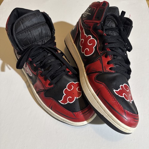 Sneakers personalizzate anime