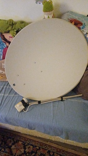 Microelectronic antenna - microelectronic,