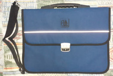 24 Hours BLUE SHOULDER BAG