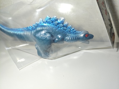Figurina sofubi blu - figurina,