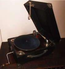 Antica fonovaligia Alhambra